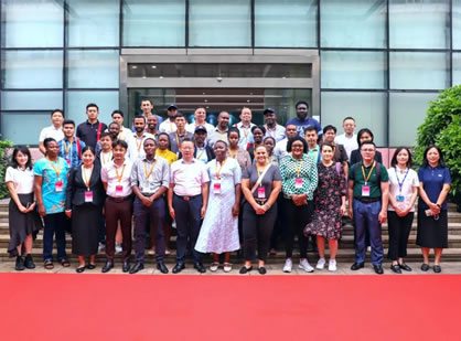 中国商务部国际研修班参观访问K8凯发·(中国)天生赢家·一触即发公司